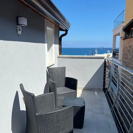 Flamingo Guest house