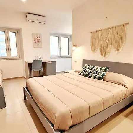 Flamingo 4*