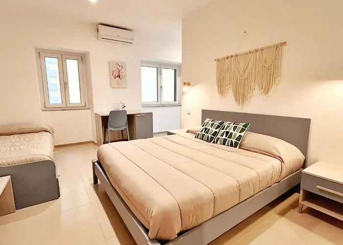 Flamingo 4*